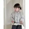 Nova Jaqueta para Meninas Estilo Coreano Fofa Desenho Animado Jaqueta Botão Jaqueta de Outono e Primavera para Bebês e Crianças Pequenas Manga Longa Gato Roupas Infantis