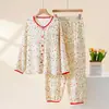 Pijama de algodón puro tipo gasa con estampado floral, manga larga, pantalón largo, ropa de casa, primavera, otoño, verano, delgado, cuello redondo, se puede usar fuera, venta al por mayor de fábrica