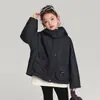 Pudding Haru Roupas de Inverno Infantis para Meninas, Jaqueta de Algodão com Capuz Estilo Super Cool, Casaco de Algodão Matelassado Infantil com Bolso Grande