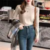 Otoño e invierno Nueva camiseta básica de cuello medio para mujer, suéter interior elegante de manga larga ajustado, suéter versátil de color liso