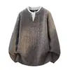 2026 Nuevo Jersey de Punto Cruzado Otoño/Invierno para Hombre Cuello Redondo Falso Dos Piezas Moda Talla Grande Casual Camisa Base