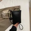 Mini Bolso Personalizado para Mujer 2025 Nueva Moda Popular Versátil Bolso Cruzado Tejido Pequeño y Ligero Bolso para Teléfono Móvil