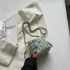 Bolso Cruzado de Hombro Único de Moda Tendencia Otoño e Invierno 2025 para Mujer, Bolso Cuadrado Pequeño de Lana con Cadena Estilo Chanel