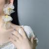 Pendientes de Borla con Gota de Agua de Perla y Flor de Gasa Estilo Vacacional Pendientes de Diseño de Personalidad Exagerados de Moda Elegantes de Alta Gama Pendientes de Moda