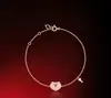 Pulseira Vintage Kirin Cabaça Cinco Flores com Joias de Ágata Vermelha Natural, Madrepérola Branca Incrustada com Diamantes, Estilo de Luxo Leve de Nicho