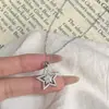 Collar con Colgante de Estrella de Cinco Puntas Hueca Microincrustado de Diamantes de Lujo Ligero Transfronterizo Moda para Mujer Diseño Versátil Cadena para la Clavícula
