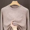 Atacado transfronteiriço de suéteres grossos de manga longa de cor sólida para o outono e inverno, suéteres de gola redonda para usar por baixo, anti-bolinhas