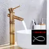 Grifo de Estilo Antiguo Europeo de Cobre Completo Grifo Retro con Junta de Bambú para Lavabo Individual Frío Lavabo Artístico Lavabo de Encimera Grifo de Agua Fría y Caliente