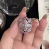 Anel Tribal Totem Oco Trevo de Quatro Folhas Estilo Antigo Venda Quente Transfronteiriça Temperamento Aristocrático Anel de Alta Qualidade para Celebridades