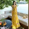 Vestido de Férias Mu Ri Lírio-do-vale com Alça Franzida Francesa Vestido Longo de Fada Atmosfera de Verão na Beira-Mar Chiffon