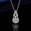 2 quilates imitação moissanite colar feminino banhado pt950 platina clavícula cadeia oito corações oito flechas zircão pingente de jóias