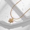 Collar de Acero de Titanio con Flor Estilo Ins Coreano Lindo para Mujer, Sencillo y Versátil, Lujo Accesible y Colgante de Cadena Hueso de Serpiente de Gama Alta
