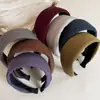 Diadema ancha de tela elástica suave de alta calidad en color oscuro, simple y elegante, popular en línea, adecuada para lavarse la cara y salir, accesorio para el cabello para mujer
