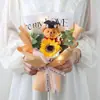 Ramo de oso doctor temporada de graduación muñeco de dibujos animados flores para parejas estudiantes regalos creativos ramo de punto de dibujos animados muñeco