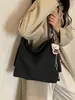 Bolso de axila coreano de gran capacidad para mujer, nuevo bolso tote de moda tendencia 2026, bolso de hombro de alta gama multiusos para el día a día