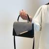 Bolso sencillo popular para mujer de este año 2025 verano nuevo bolso de moda de diamantes brillantes de alta gama bandolera para mujer pequeño bolso cuadrado