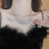 Brincos de Franja Redondos com Pingentes de Gota D'água Cravejados de Diamantes de Luxo Leve de 2 Peças Colar Colar de Celebridade Cyber Elegante de Nicho de Alta Qualidade para Mulheres