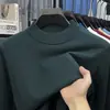 Suéter de gola alta para atacado transfronteiriço para homens, novo estilo outono e inverno 2026, camisa básica de malha versátil de cor sólida para homens de meia-idade