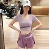 Conjunto de Yoga Adelgazante de Costuras Color Block para Mujer Shorts de Cintura Alta Anti-Exposición Transpirables de Secado Rápido Conjunto de Dos Piezas para Entrenamiento de Pilates
