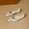 Sapatos Mary Jane Femininos de Alta Qualidade Estilo Novo Primavera e Outono Strass Francês Fivela Quadrada Salto Médio Salto Bloco Slip-on Decote Baixo Sapatos Únicos