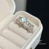 Anel Popular de Pérola de Cristal com um Toque de Luxo Discreto, Design de Luxo Leve, Anéis de Casal Ajustáveis Abertos para Mulheres