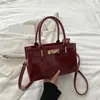 Bolso Retro Sencillo con Hebilla de Cierre para Mujer 2025 Nuevo Estilo Transfronterizo Versátil Moda Bolso Pequeño Cuadrado para Hombro Cruzado de Viaje