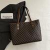 Bolso de mano de alta gama para mujer, bolso de hombro portátil, versátil, de gran capacidad, para uso diario, 2024