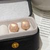 Nuevo Producto Otoño e Invierno Pendientes Cuadrados Ankora Perla Blanco Crudo, Populares en Douyin, Pendientes de Perlas Cubo de Azúcar