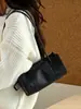 Bolso Retro Boston estilo 2026 nuevo, hecho de piel de flor, bolso cilíndrico suave casual, bolso de hombro para mujer, bolso de axila de piel genuina