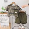 Roupa de Verão Infantil 2025 Novo Estilo Conjunto Moderno de Duas Peças de Manga Curta com Letras para Menino Roupas da Moda para Menino Roupas de Bebê