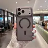 Adecuado para Apple 18ProMax, funda de teléfono magnética de orificio fino con tacto de piel translúcido, funda protectora iPhone17 dos en uno