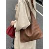 Bolso Retro de Gran Capacidad para Desplazamiento para Mujer 2025 Nueva Moda Simple Patrón Tejido Bolso de Hombro Bolso Tote Relajado