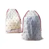 Bolsa con cordón de cereza con estampado de dibujos animados, bolsa portátil de almacenamiento de zapatos para viaje, bolsa de zapatos a prueba de polvo de alta estética, bolsa de almacenamiento práctica