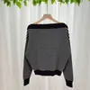 Estilo Coreano Cuello en V Rayas Tejidas para Mujer Otoño Nuevo Estilo Perezoso Adelgazante Sexy Hombros Descubiertos Nicho Top Cómodo