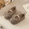 Sapatos de Ponto Femininos Estilo Coreano Retrô Sapatos Únicos Outono Novidades Sapatos de Princesa para Crianças Sapatos Femininos com Laço Solado Macio Sapatos de Couro para Bebê