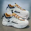 Tênis Masculino da Moda Verão Novo Respirável Esportivo Casual Corrida Sola Grossa Aumenta Altura Versátil Branco Tênis Pai