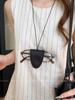 Bolsa Magnética de Cuero para Colgar Gafas en el Cuello Collar Bolsa de Cosméticos para Mujer Colgante de Gafas de Sol Bolsa Cadena de Suéter Exquisita Nueva 2025
