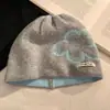 Sombrero Frío de Punto Estilo Coreano Suave Pegajoso Color Café Azul Bloques de Color Floral Artículo Caliente de Ins Sombrero Holgado Cálido Antihielo Antifrío Gorro para la Cabeza
