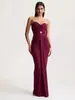 Moda Feminina Europeia e Americana Novo Estilo Elegante Corpete Franzido Design Tridimensional Vestido Longo Costas Nuas de Alto Padrão Atacado Afunilador de Cintura