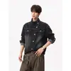 Nueva Chaqueta de Hombre Otoño 2026: Denim Vintage Lavado Desgastado con Diseño Único Desconstruido