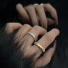 Anillo Fino VIVI anillo simple brillante patrón europeo y americano anillo liso versión estrecha anillo sello de acero
