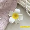 Pinza para el Cabello de Flor de Plumeria Artificial Transfronteriza para Vacaciones en la Playa, Pinza Lateral de Flor para el Cabello, Pinza de Pato Accesorio para el Cabello, Tocado