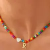Collar de Cuentas de Color Cruzado 26 Letras Bohemio Corazón Cadena para Clavícula Sensación de Alta Gama Collar para Mujer Venta al por Mayor