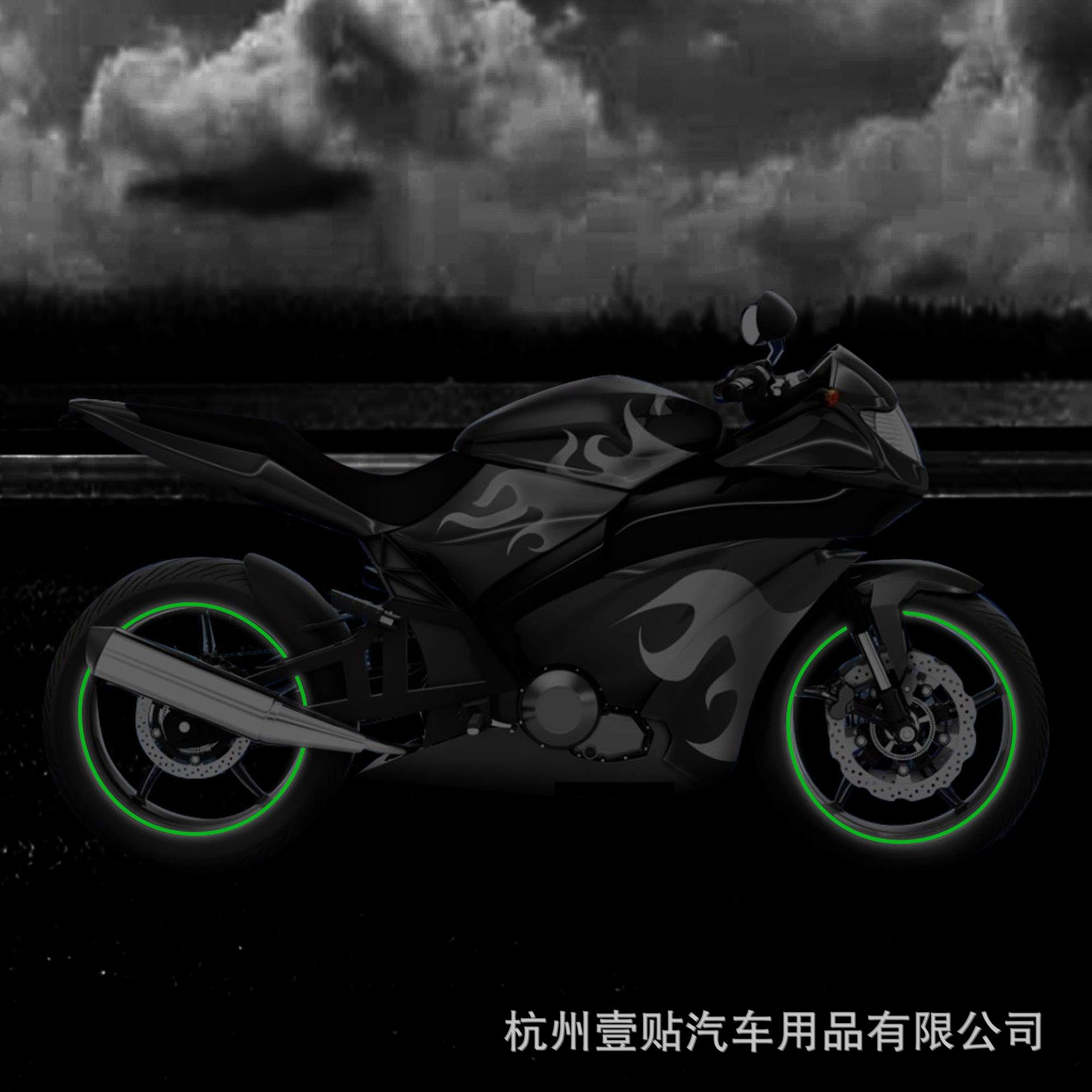 Green-04.jpg