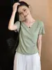 Camiseta de manga corta verde con cuello en V y abalorios, elegante y a la moda para mujer, nuevo estilo verano 2026, top recto plisado adelgazante
