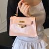 Bolso Pequeño Kelly de Gama Alta con un Toque Vintage, Bolso para Mujer con Hebilla de Cierre Niche 2026, Bolso de Mano Elegante para Hombro Cruzado