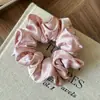 Scrunchie de Cetim com Ponto de Onda Preguiçoso Estilo Coreano com Textura de Alta Qualidade para Rabos de Cavalo e Coques, Acessório de Prendedor de Cabelo para Mulheres