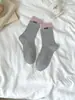 Calcetines Apilados Estilo Coreano Primavera 2026 con Etiqueta de Tela, Calcetines de Algodón Sencillos, Calcetines Transpirables de Media Pantorrilla para Mujer, Calcetines Sin Costuras Absorbentes de Sudor al por Mayor