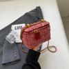 Bolsas de Lã com Design de Nicho Outono e Inverno 2026 Novas Bolsas Femininas Tendência Versátil Bolsa Transversal com Corrente Mini Bolsa Quadrada