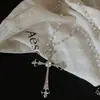 Colar Cruz Negra Estilo Gótico Feminino Outono e Inverno Moletom Corrente de Suéter Longo Acessível Luxo de Ponta Acessórios Yabi